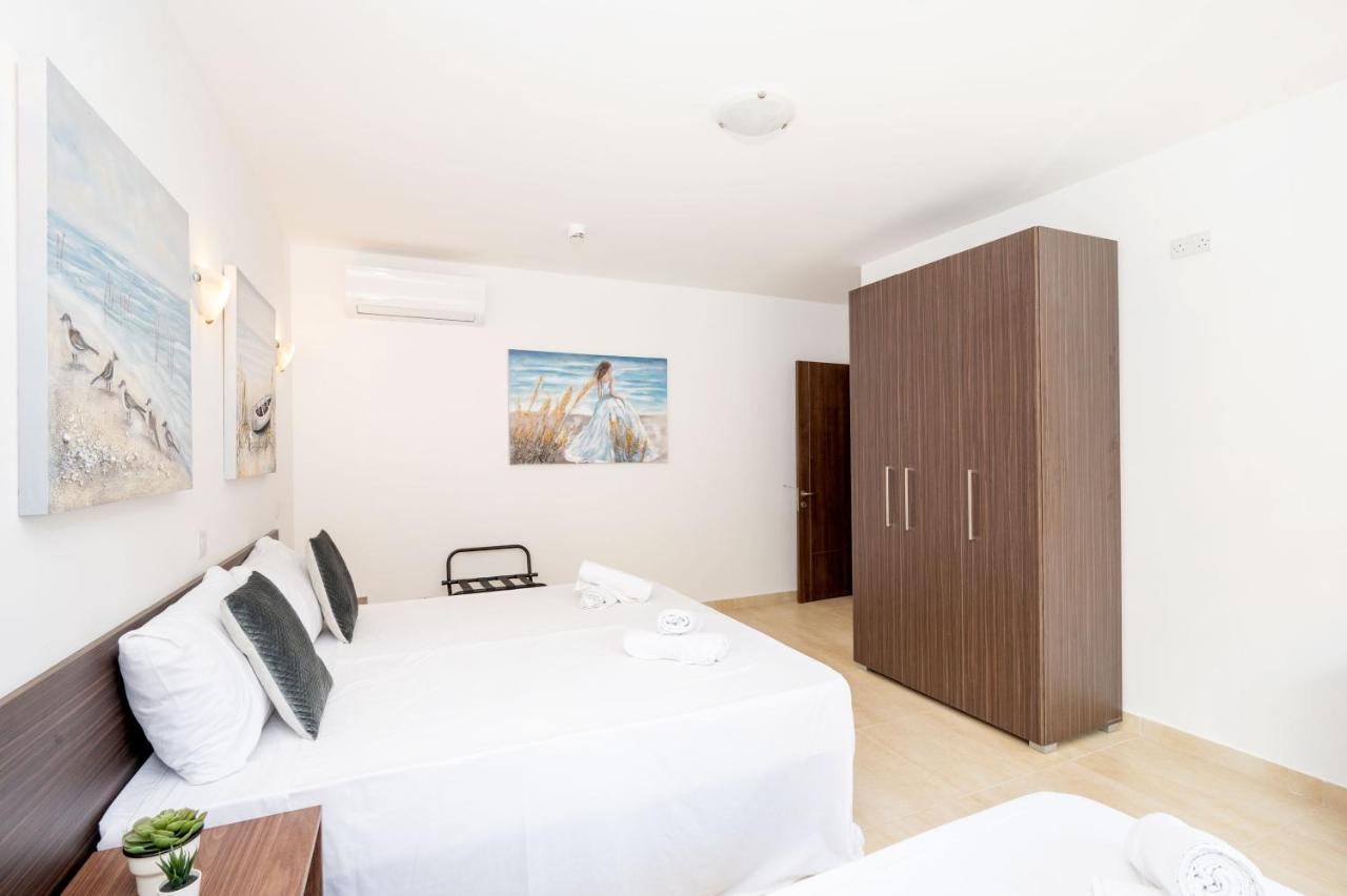 Islet Promenade Seafront 1 Bedroom Apartment With Sea View Balcony By Getawaysmalta St. Paul's Bay Ngoại thất bức ảnh