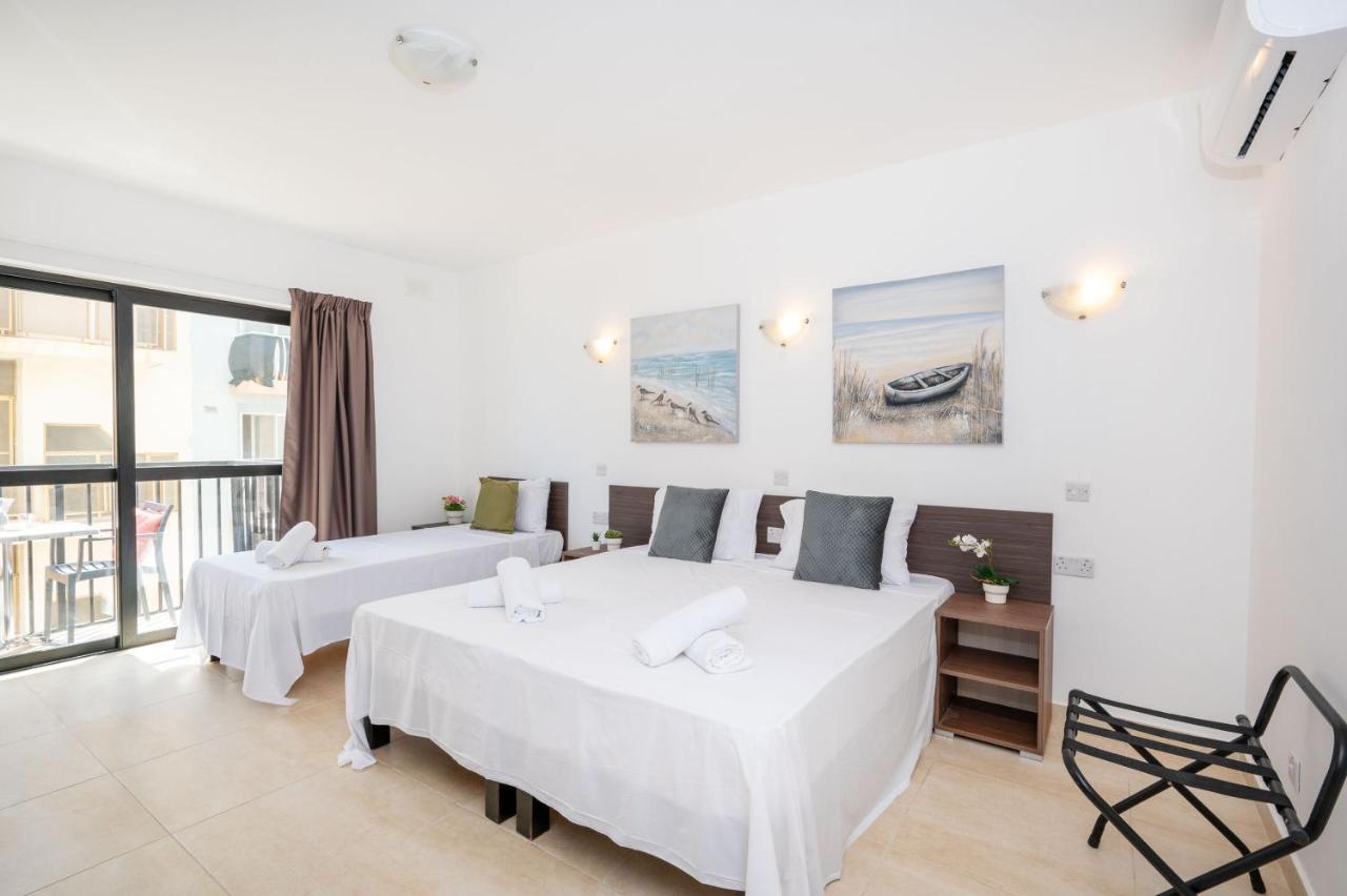 Islet Promenade Seafront 1 Bedroom Apartment With Sea View Balcony By Getawaysmalta St. Paul's Bay Ngoại thất bức ảnh